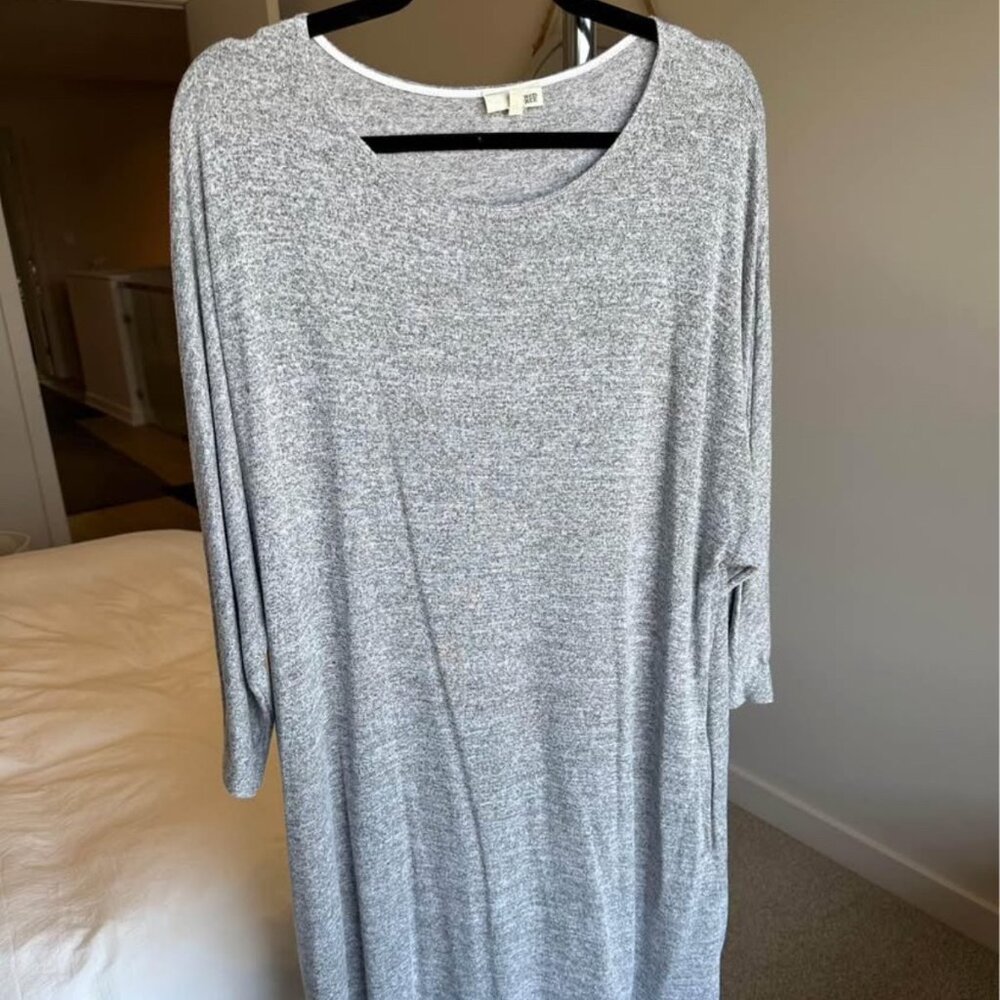 Aritzia Longsleeve Cober Dress, Heather White, Size L